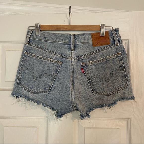 Levi’s 501 Shorts - Picture 3 of 6